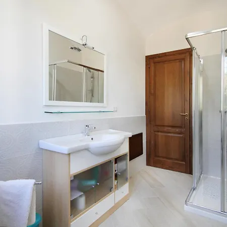 Casa Lucia * سانتو ستيفانو دي كاماسترا